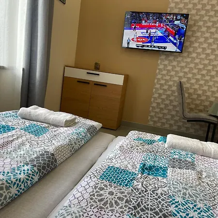 Kovacs Apartmanhaz Kiskunhalas Zimmer foto