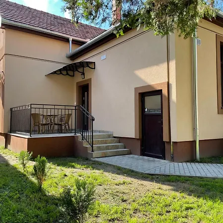 Kovacs Apartmanhaz Kiskunhalas Zimmer foto