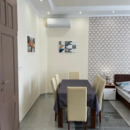 Kovacs Apartmanhaz Kiskunhalas Zimmer foto