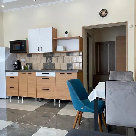 Kovacs Apartmanhaz Kiskunhalas Zimmer foto
