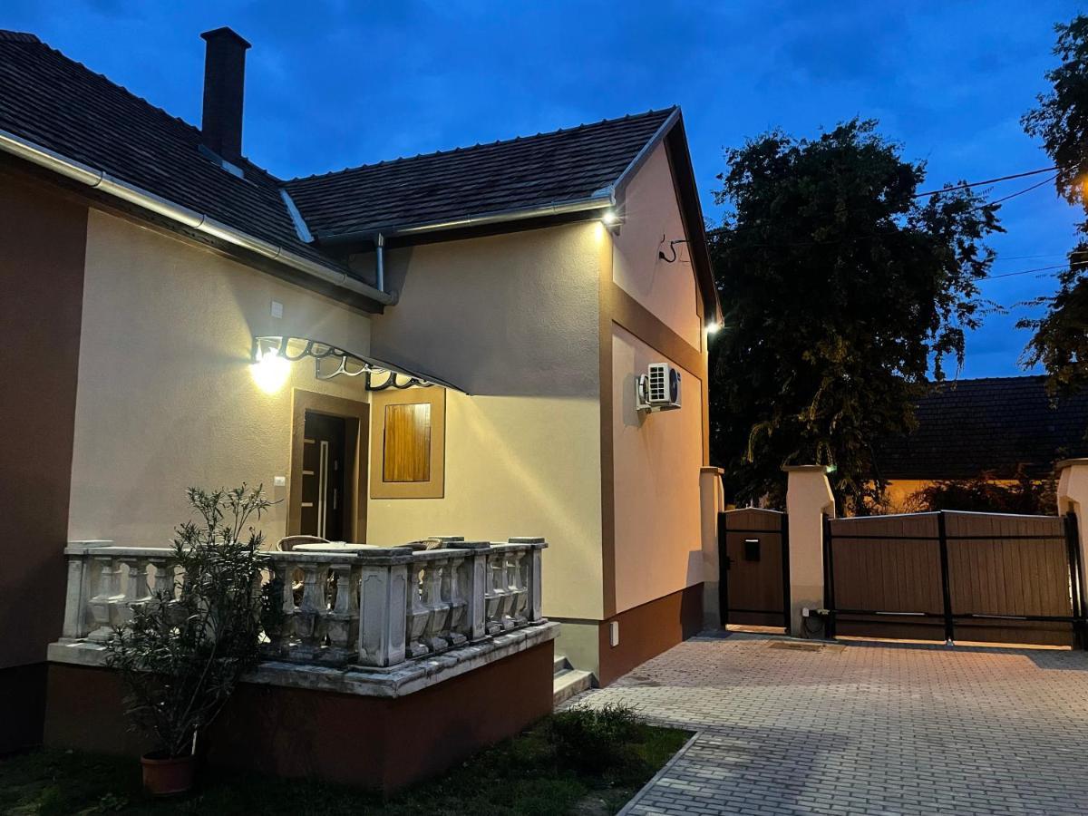 Kovacs Apartmanhaz Apartment