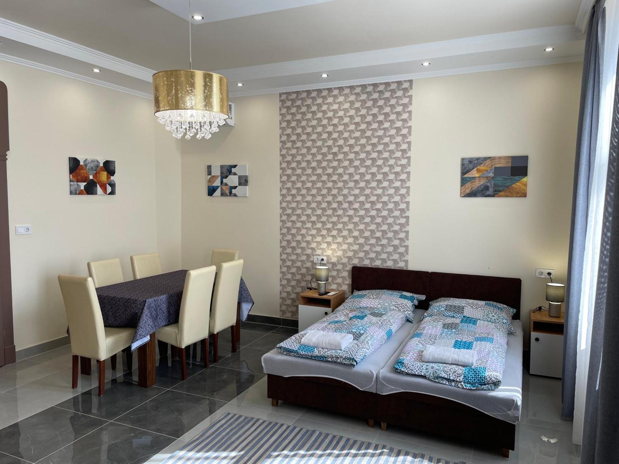 Kovacs Apartmanhaz * Kiskunhalas